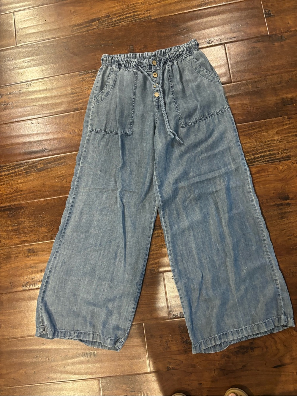 Thread & Supply tencel jeans small